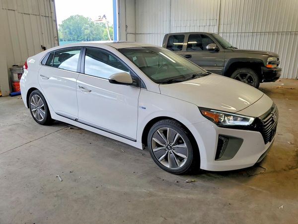 2018 HYUNDAI IONIQ Limited (HEV)