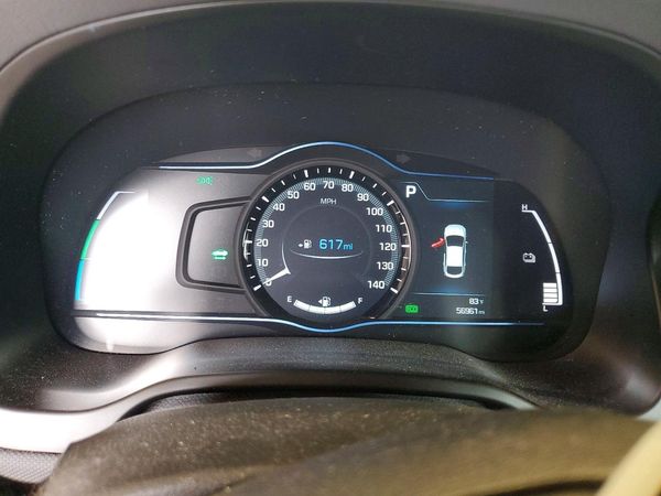 2018 HYUNDAI IONIQ Limited (HEV)