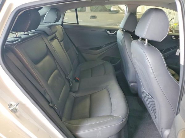 2018 HYUNDAI IONIQ Limited (HEV)