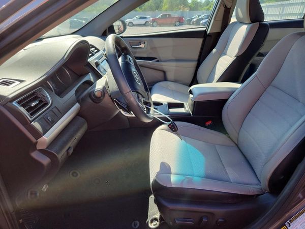 2016 TOYOTA CAMRY
