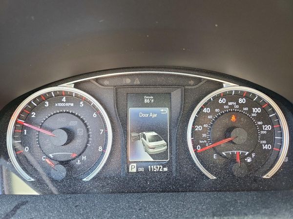 2016 TOYOTA CAMRY