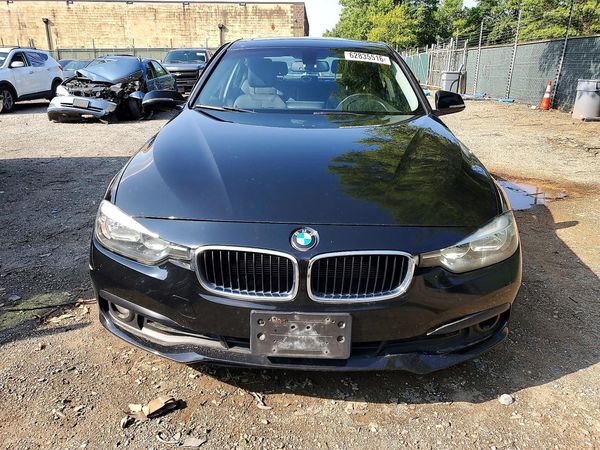 2016 BMW 320