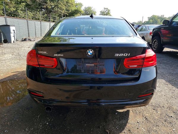 2016 BMW 320
