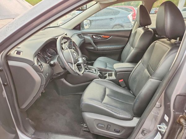 2018 NISSAN ROGUE — DENT