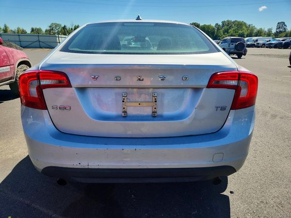 2012 VOLVO S60