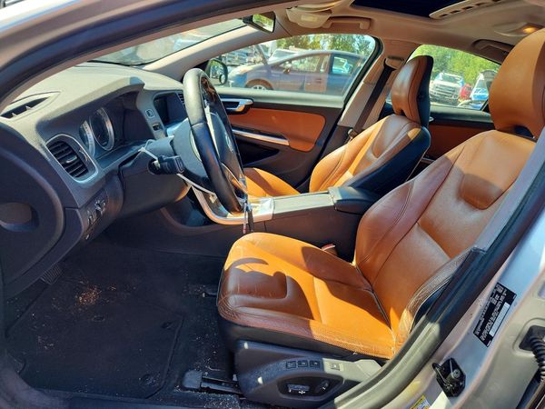 2012 VOLVO S60