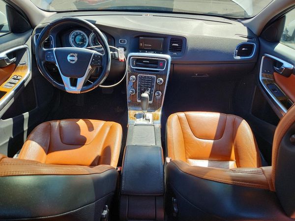 2012 VOLVO S60