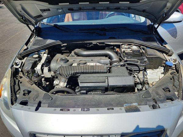 2012 VOLVO S60