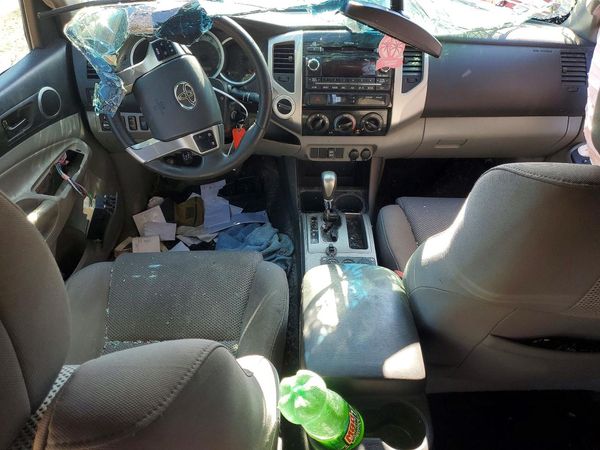 2012 TOYOTA TACOMA