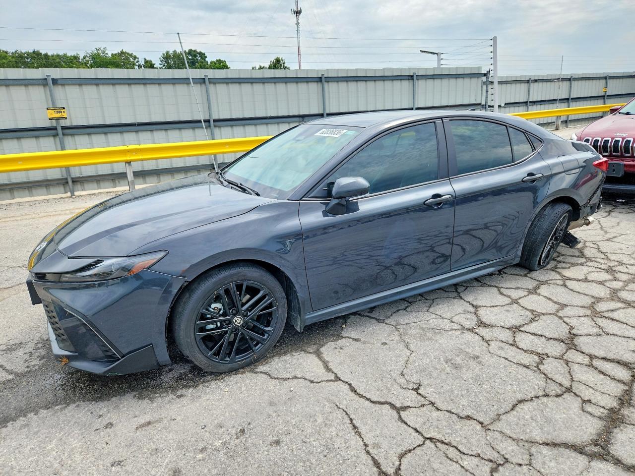 2025 TOYOTA CAMRY