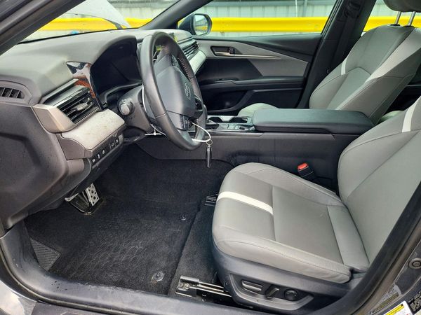 2025 TOYOTA CAMRY