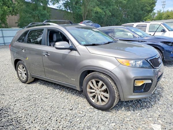 2013 KIA SORENTO SX