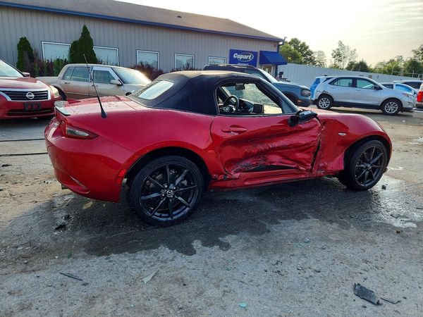 2016 MAZDA MX-5 MIATA Club/GS