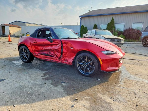 2016 MAZDA MX-5 MIATA Club/GS