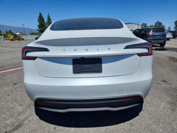 2025 TESLA MODEL 3 — DIRR
