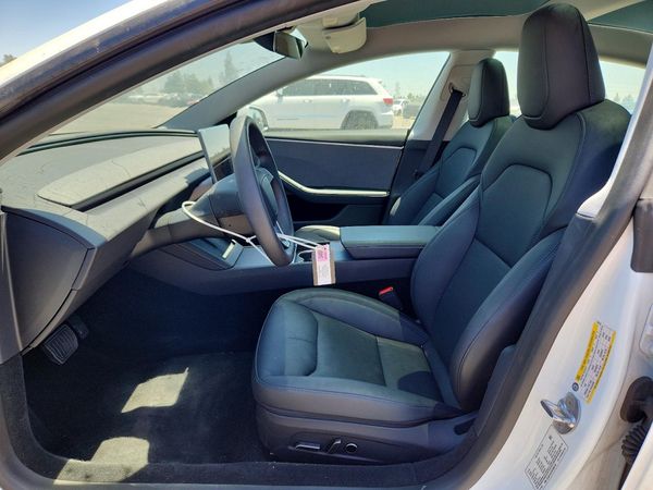 2025 TESLA MODEL 3 — DENT