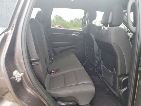 2019 JEEP GRAND CHEROKEE LAREDO 4X4