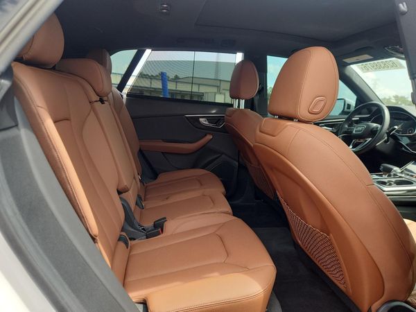 2019 AUDI Q8