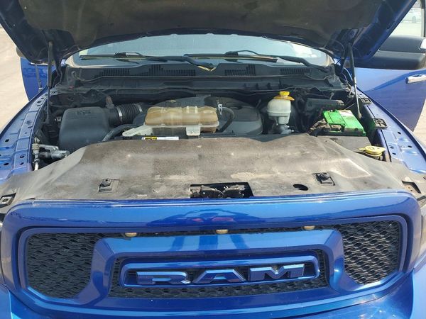 2015 RAM 1500 SLT