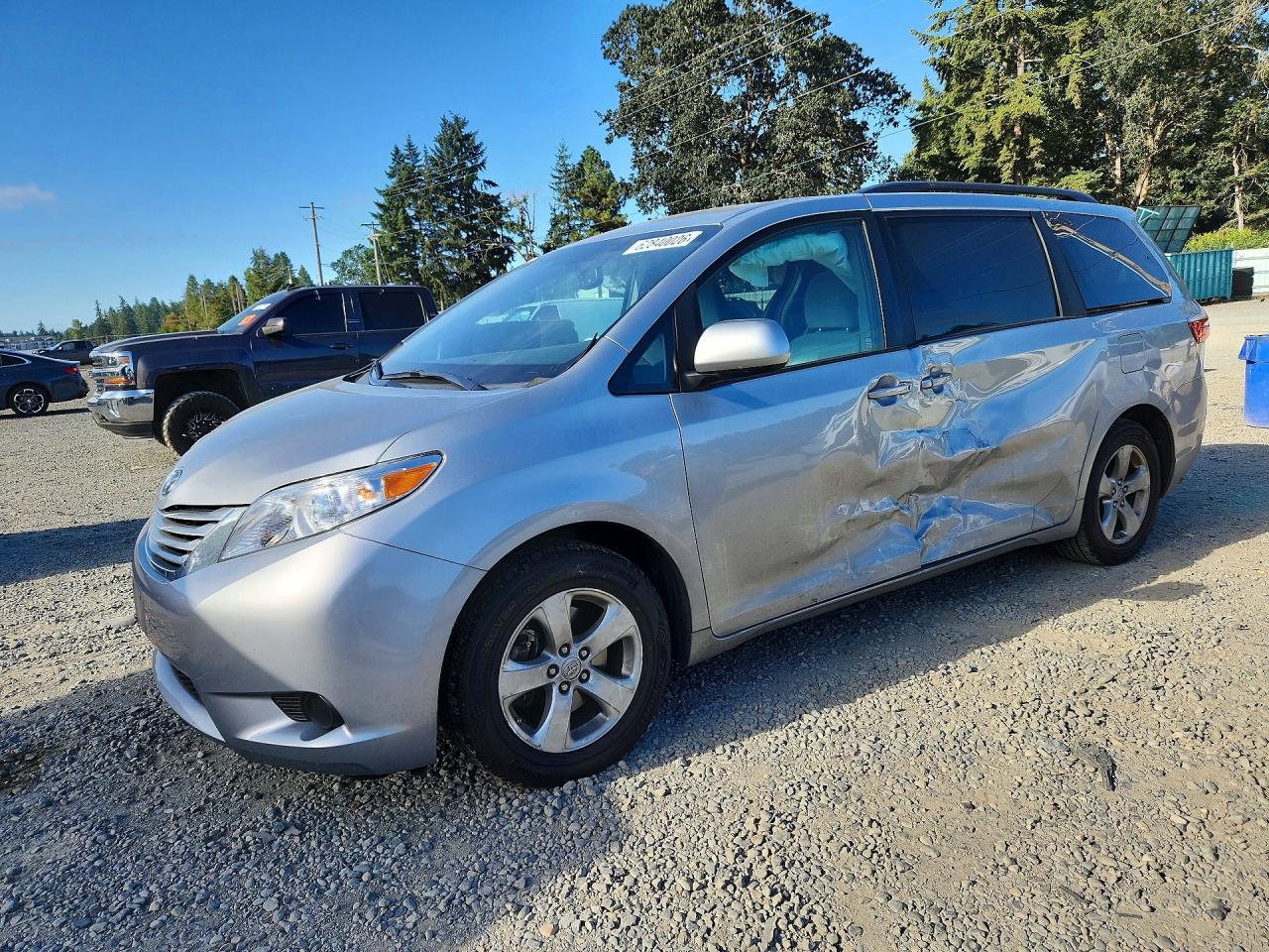2017 TOYOTA SIENNA LE Mobility/LE