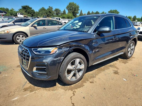 2024 AUDI Q5 quattro Premium Plus