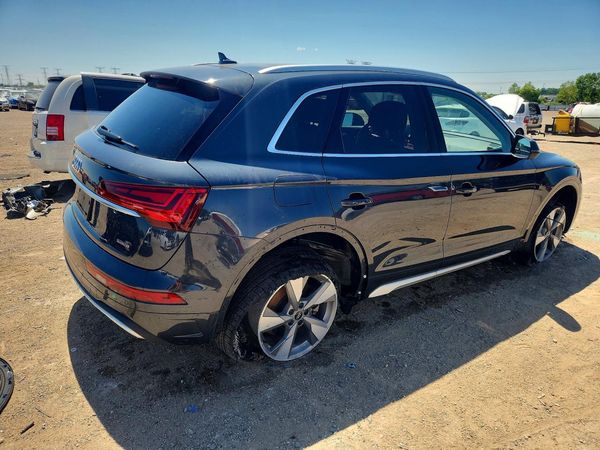 2024 AUDI Q5 quattro Premium Plus