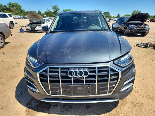 2024 AUDI Q5 quattro Premium Plus