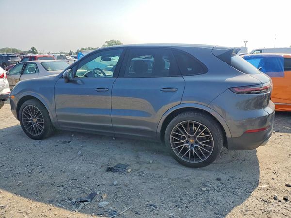 2020 PORSCHE CAYENNE