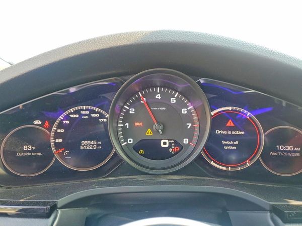 2020 PORSCHE CAYENNE