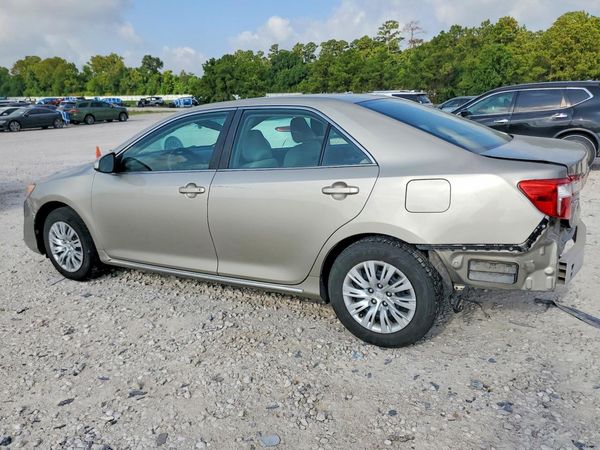2013 TOYOTA CAMRY