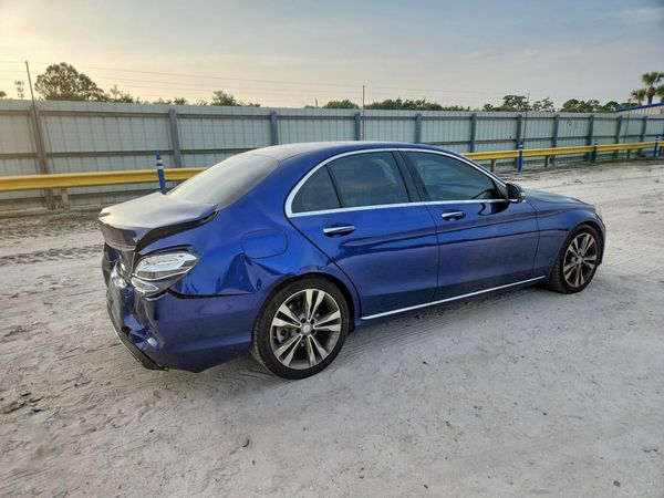 2017 MERCEDES-BENZ C C300