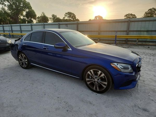 2017 MERCEDES-BENZ C C300