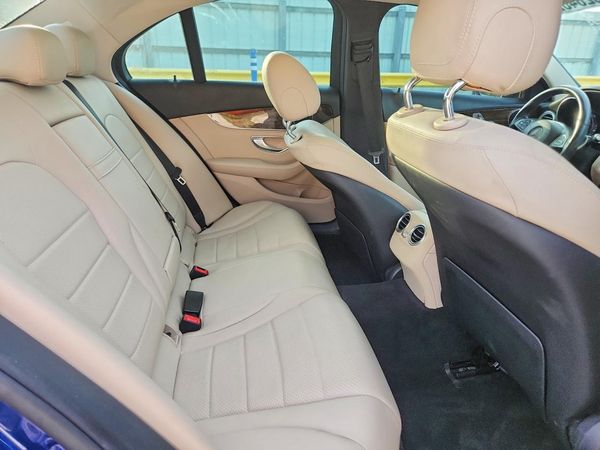 2017 MERCEDES-BENZ C C300