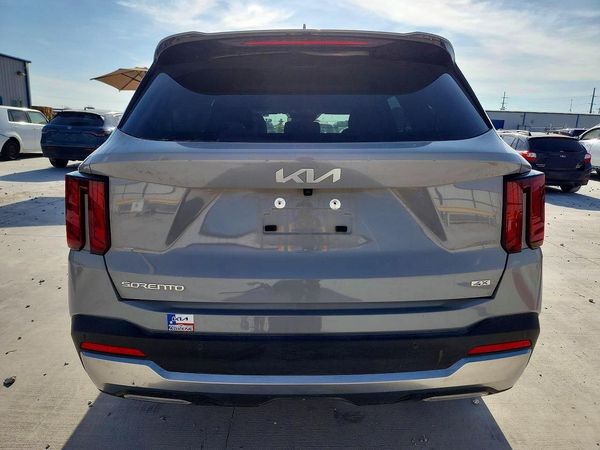 2025 KIA SORENTO