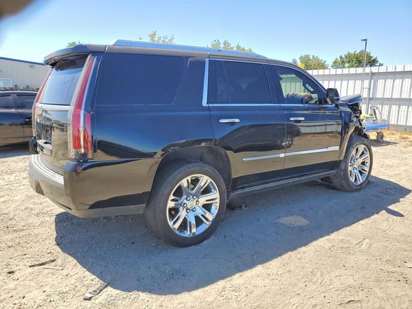 2015 CADILLAC ESCALADE Premium