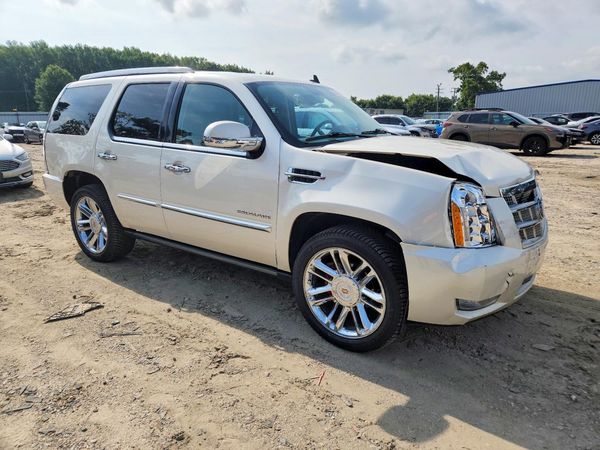 2013 CADILLAC ESCALADE Platinum