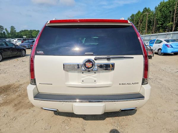 2013 CADILLAC ESCALADE Platinum