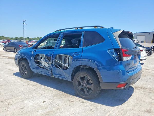 2023 SUBARU FORESTER