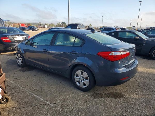 2016 KIA FORTE GL (Middle-Low Grade)