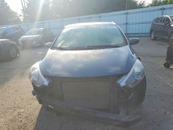 2016 KIA FORTE GL (Middle-Low Grade)