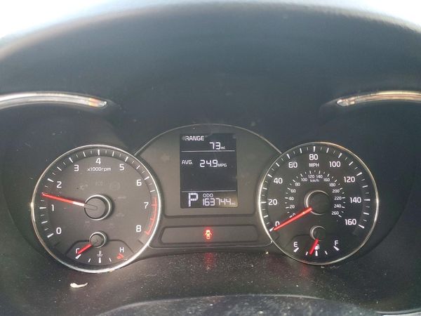 2016 KIA FORTE GL (Middle-Low Grade)