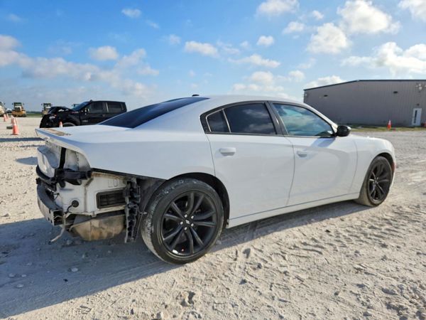 2018 DODGE CHARGER SXT