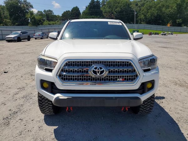 2017 TOYOTA TACOMA