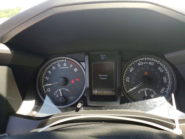 2017 TOYOTA TACOMA