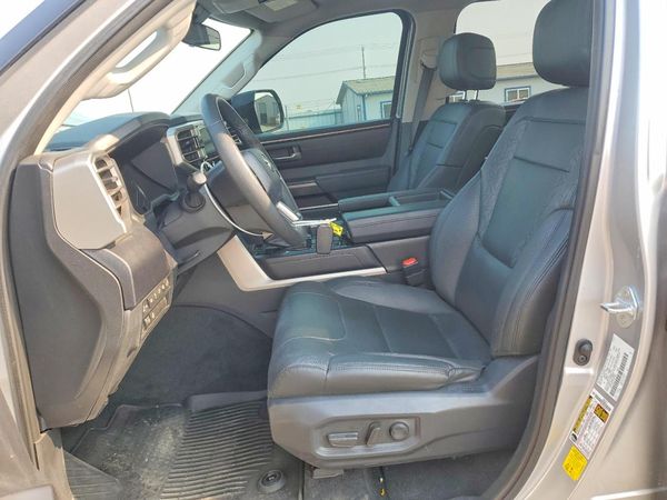2023 TOYOTA TUNDRA SR5