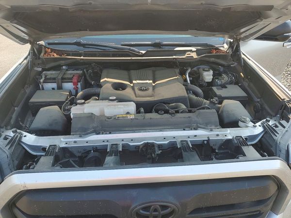 2023 TOYOTA TUNDRA SR5