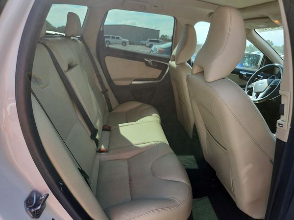 2016 VOLVO XC60 SV33 Premier
