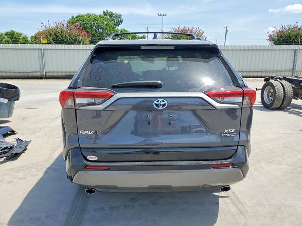 2021 TOYOTA RAV4 XSE HV