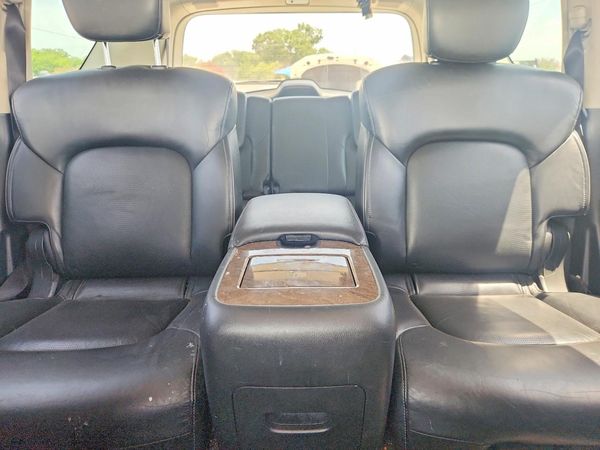 2017 INFINITI QX80