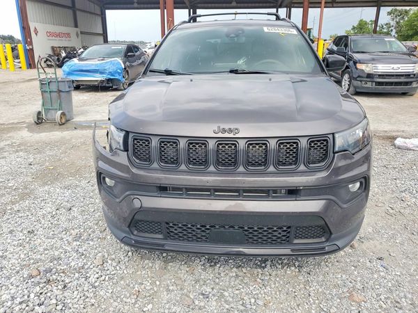 2023 JEEP COMPASS North, Latitude